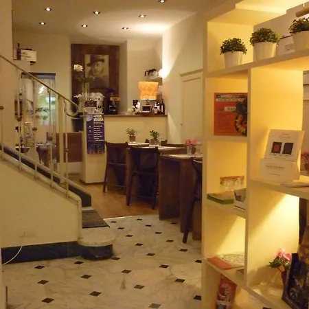 Piccolo Puccini Hotel 3*